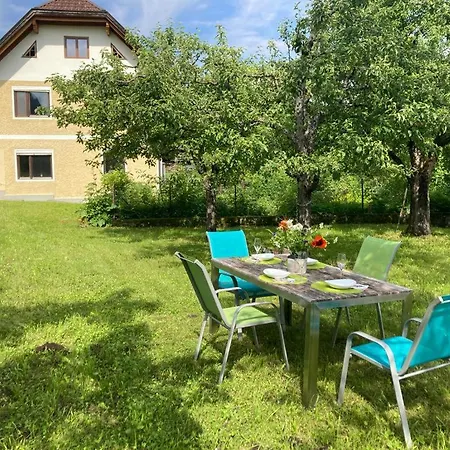 Unterm Nussbaum 2 Apartment *