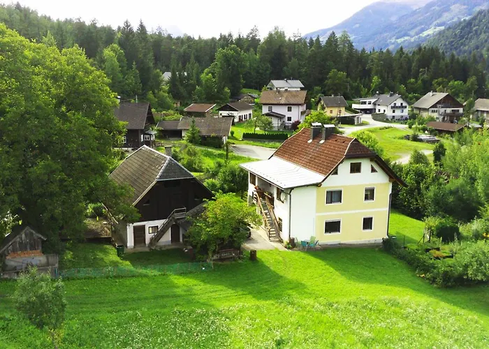 Unterm Nussbaum 2 Rassnig